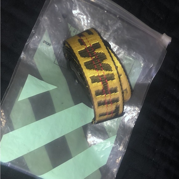 Offwhite belt - Picture 1 of 1
